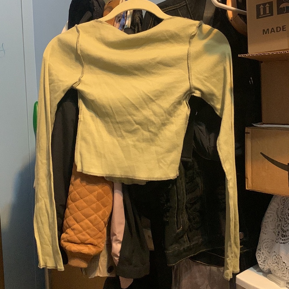 Urban Outfitters Rib Top - Picture 3 of 3